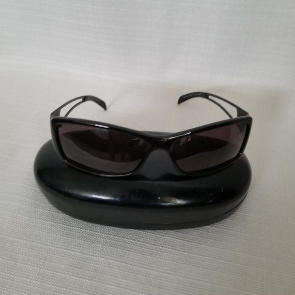 Gucci Sunglasses Black GG 1486/S AR7 Italty - Picture 7 of 8